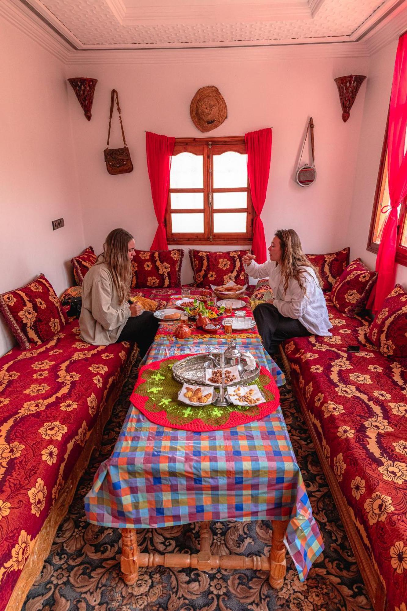אימליל Amazigh Family Riad מראה חיצוני תמונה