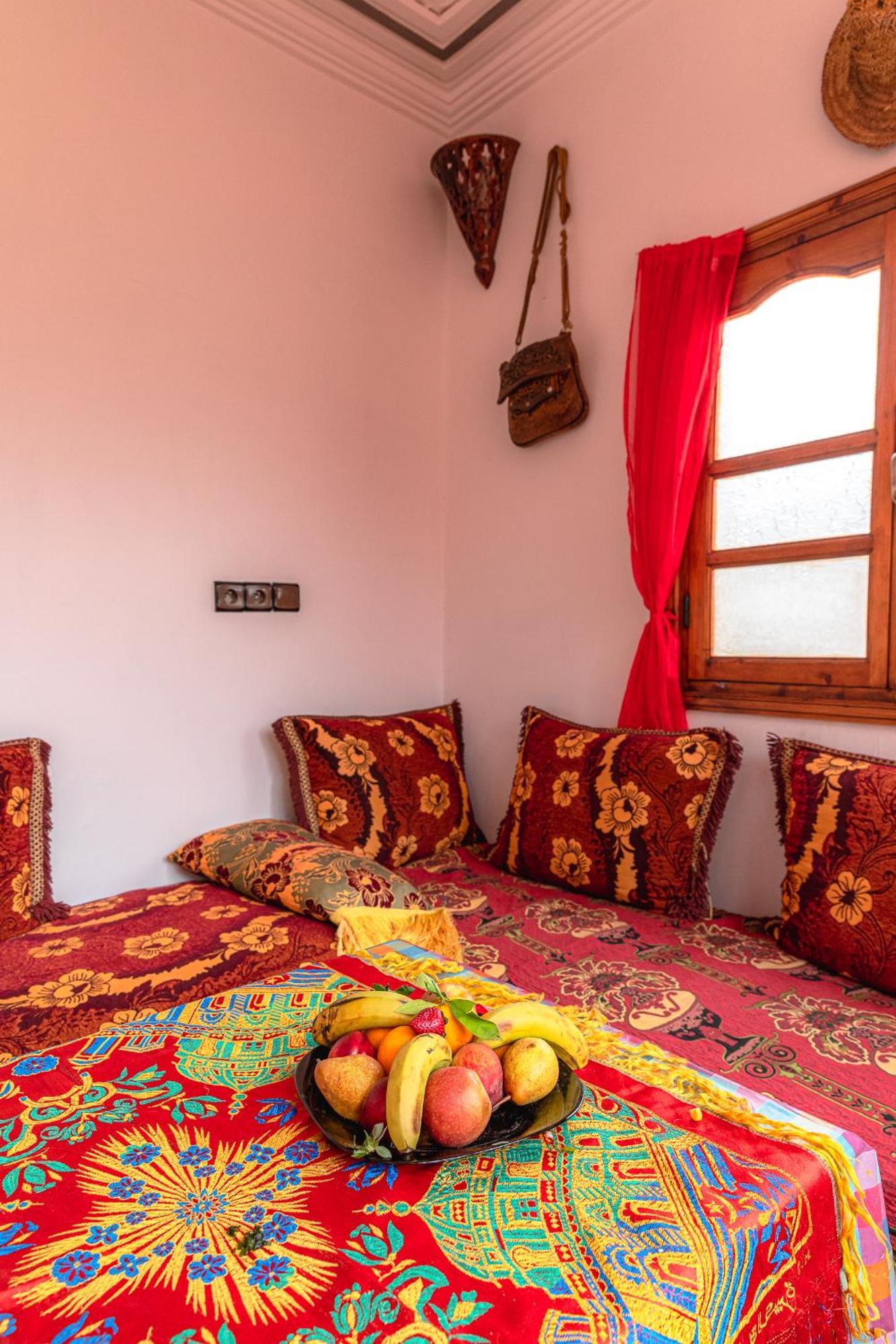 אימליל Amazigh Family Riad מראה חיצוני תמונה